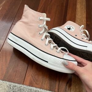 Pink platform converse size 8 woman’s